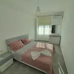 Gray Lägenhet Vlorë